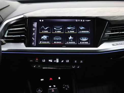 Used 2023 Audi Q4 e-tron Prestige AWD/4WD image 19