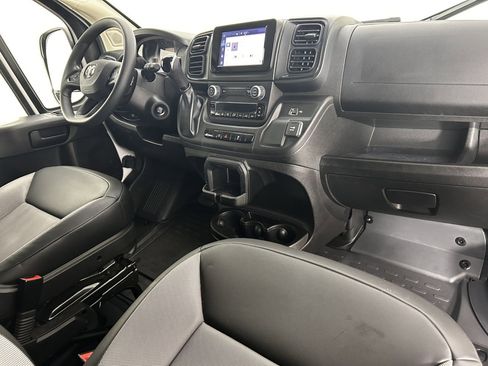 Used 2026 RAM ProMaster 2500 w/ Convenience Group FWD image 11