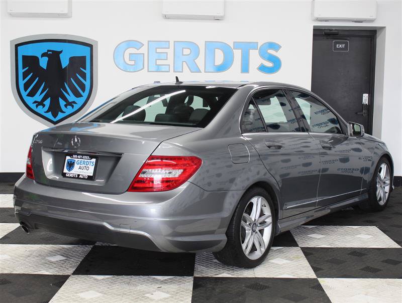 Used 2014 Mercedes-Benz C 250 Sedan image 4