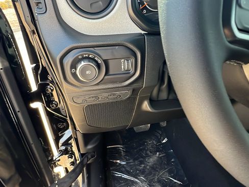 New 2026 Jeep Wrangler Sport S image 20