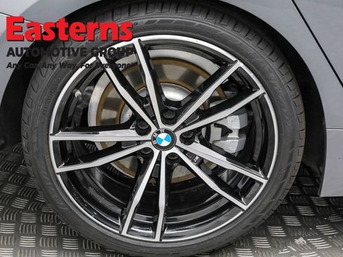 Used 2023 BMW 330i Sedan w/ M Sport Package RWD image 29