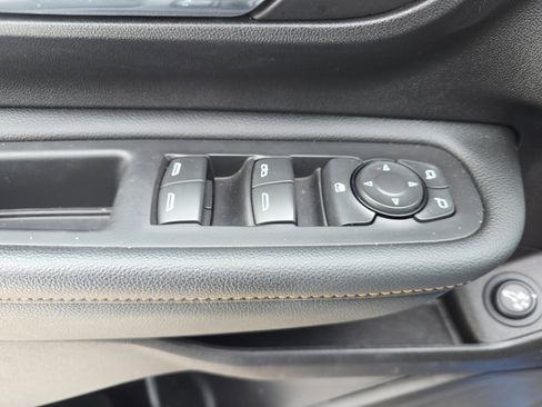 Used 2024 GMC Terrain AT4 w/ Infotainment Package II image 16