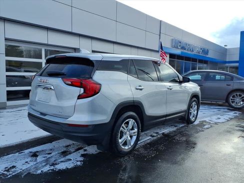 Used 2020 GMC Terrain SLE image 6