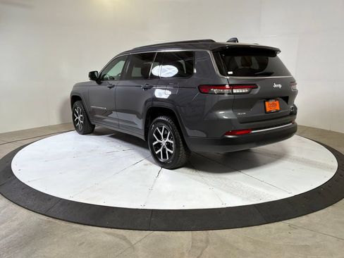 Certified 2025 Jeep Grand Cherokee L Limited w/ Trailer Tow Package AWD/4WD image 5