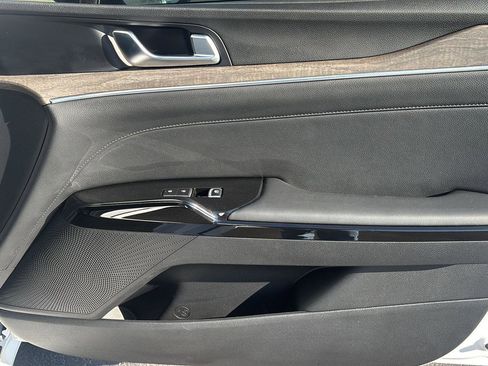 Used 2023 Kia K5 EX image 18