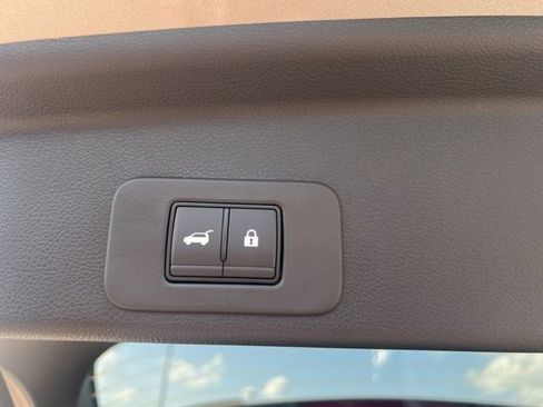 New 2025 Nissan Murano SL image 7