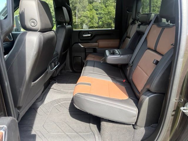 Used 2021 Chevrolet Silverado 2500 High Country w/ Technology Package AWD/4WD image 11