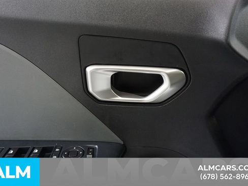 Used 2025 Kia K4 FWD image 43