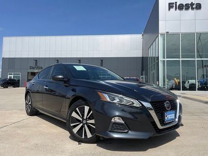 Certified 2022 Nissan Altima 2.5 SV