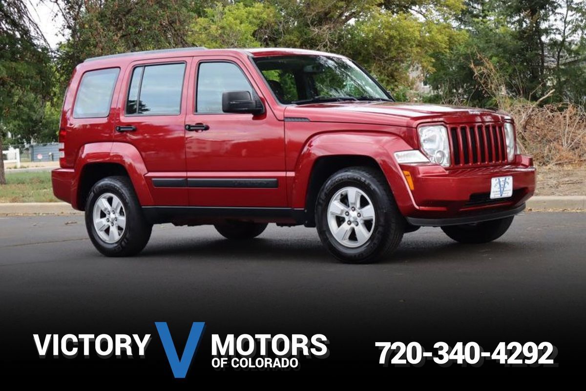 Used 2012 Jeep Liberty Sport w/ Driver Convenience Group AWD/4WD image 1