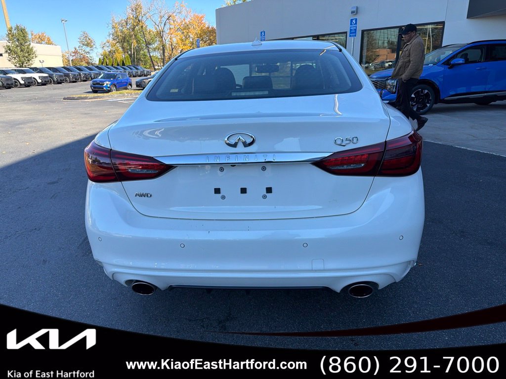 Used 2022 INFINITI Q50 Luxe w/ Cargo Package AWD/4WD image 9