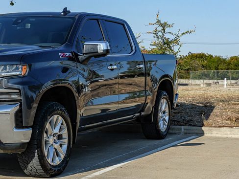 Used 2019 Chevrolet Silverado 1500 LTZ w/ LTZ Texas Edition image 8