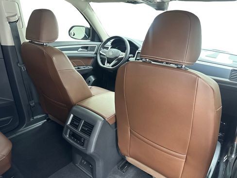 Used 2023 Volkswagen Atlas SEL R-Line AWD/4WD image 46