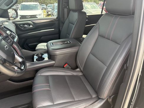 Used 2023 Chevrolet Suburban RST w/ Luxury Package RWD image 20
