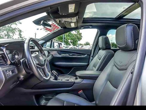 Certified 2024 Cadillac XT5 Premium Luxury AWD/4WD image 12