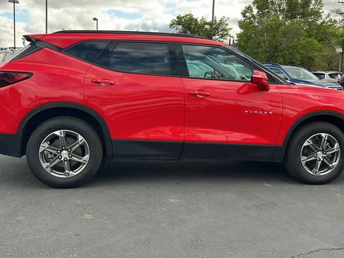 Used 2024 Chevrolet Blazer LT AWD/4WD image 4