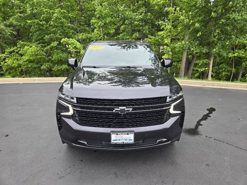 Used 2023 Chevrolet Suburban RST w/ Luxury Package AWD/4WD image 7
