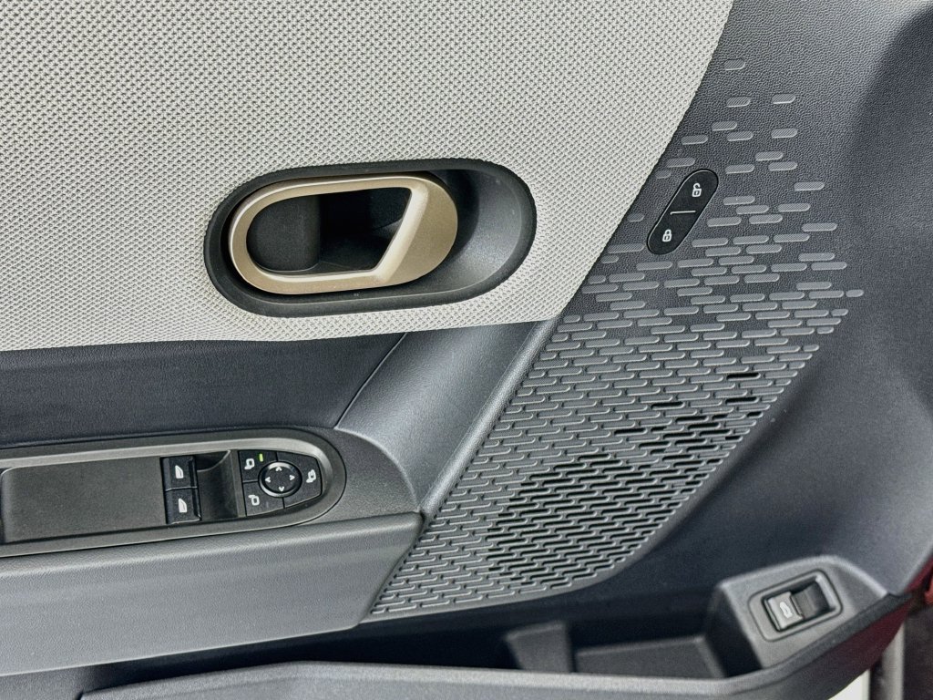 Certified 2026 MINI Cooper 2-Door Hardtop FWD image 25