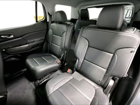Used 2023 GMC Acadia SLT w/ Preferred Package FWD image 31