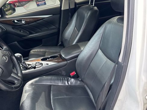 Used 2015 INFINITI Q50 Premium w/ Deluxe Touring Package AWD/4WD image 6