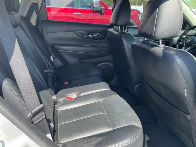 Used 2018 Nissan Rogue SL w/ Premium Package AWD/4WD image 9