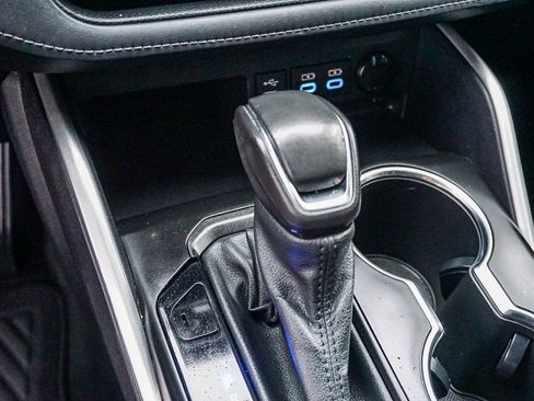 Used 2022 Toyota Highlander XLE image 23