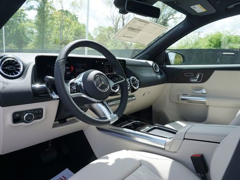 New 2026 Mercedes-Benz GLA 250 image 16