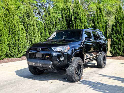 Used 2021 Toyota 4Runner TRD Off-Road Premium w/ Moonroof Package image 5