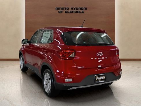 New 2026 Hyundai Venue SE image 3