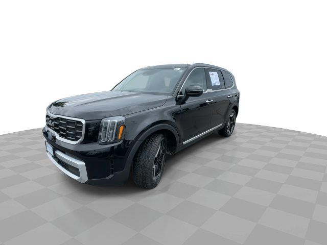 Used 2025 Kia Telluride S FWD image 4