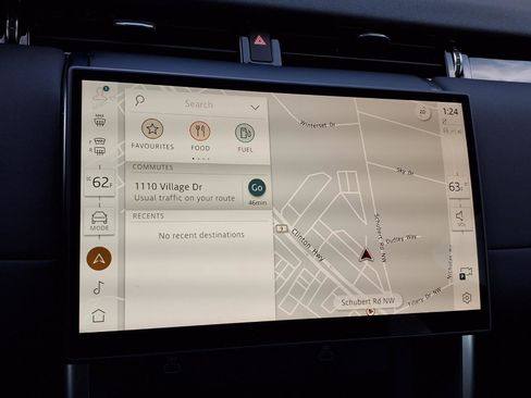 Used 2024 Land Rover Discovery Sport S image 18