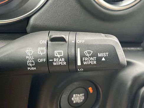 Used 2022 Jeep Wrangler Unlimited Sahara w/ LED Lighting Group AWD/4WD image 37