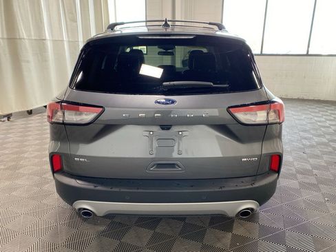 Used 2022 Ford Escape SEL w/ Technology Package AWD/4WD image 6