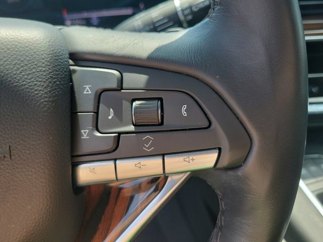 Certified 2023 Cadillac Escalade ESV Premium Luxury w/ LPO, Radiant Package AWD/4WD image 17