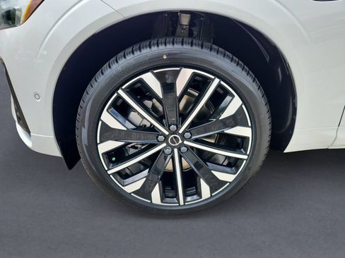 New 2026 Volvo XC60 T8 Ultra w/ Protection Package Premier AWD/4WD image 8
