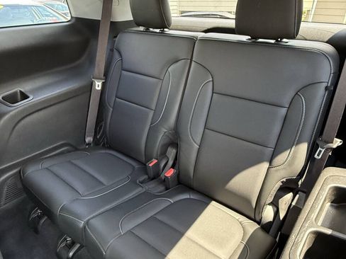 Used 2019 GMC Acadia SLT AWD/4WD image 15