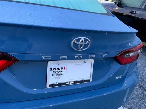 Used 2024 Toyota Camry SE FWD image 30