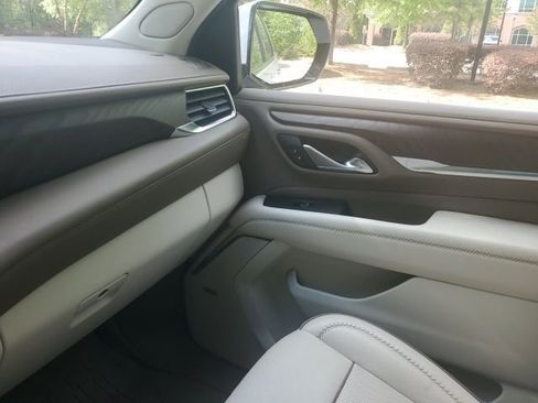 Used 2023 GMC Yukon Denali image 18