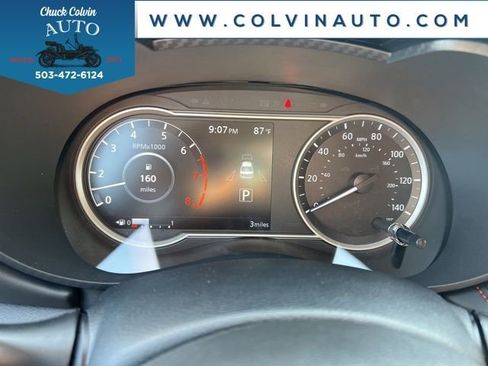 New 2025 Nissan Versa SR w/ Trunk Package image 15