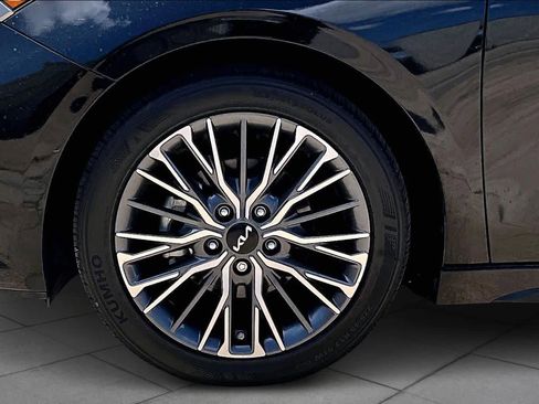 Certified 2024 Kia Forte GT-Line FWD image 11