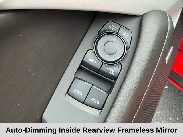 Used 2016 Chevrolet Camaro SS RWD image 15