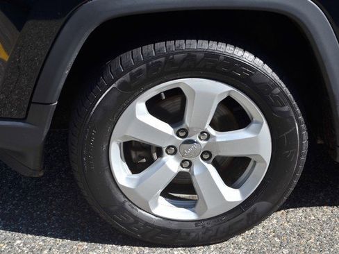 Used 2020 Jeep Compass Latitude w/ Cold Weather Group image 13