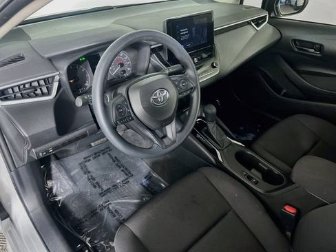 Used 2023 Toyota Corolla LE FWD image 11