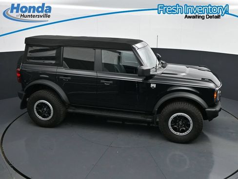 Used 2023 Ford Bronco Big Bend w/ Sasquatch Package AWD/4WD image 32