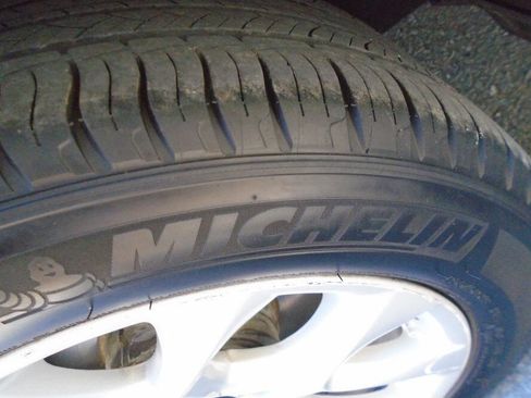 Used 2011 BMW X5 xDrive35i image 34