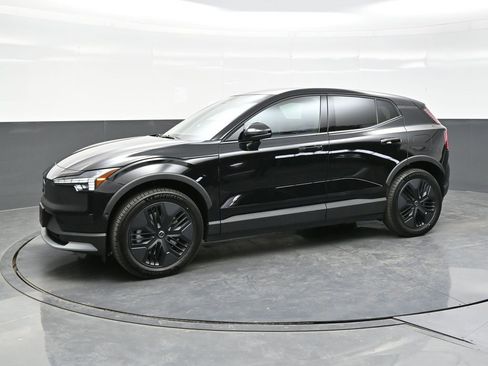 New 2026 Volvo EX30 Cross Country Ultra w/ Protection Package image 3