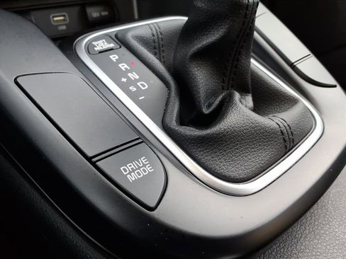 Used 2025 Kia Soul LX w/ LX Technology Package image 27