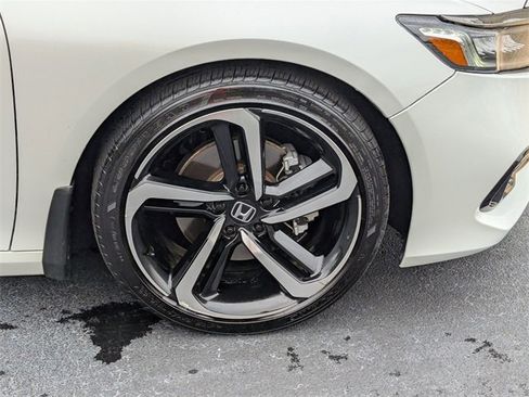 Used 2022 Honda Accord Sport image 6
