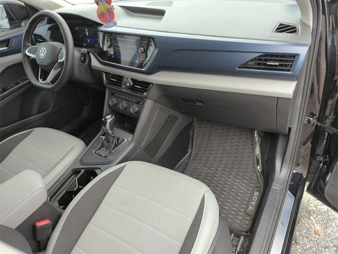 Used 2022 Volkswagen Taos SE w/ Panoramic Sunroof Package image 22