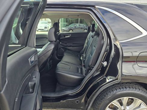 Used 2024 Ford Edge Titanium image 18